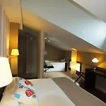 Puerta Del Arco Отель 3*