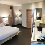 Hotel Puerta Del Arco 3*