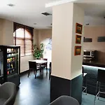 Отель Puerta Del Arco Тудела-де-Дуэро