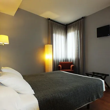 Puerta Del Arco Hotel