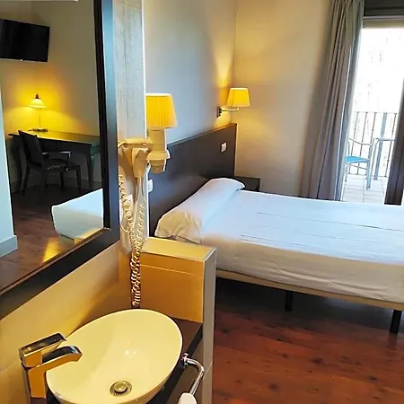 Hotel Puerta Del Arco Tudela de Duero