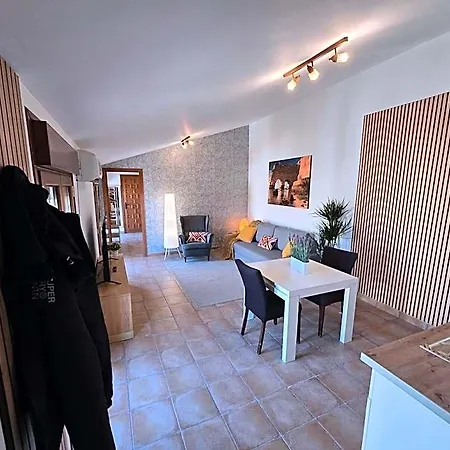 Puerta Del Arco 3*