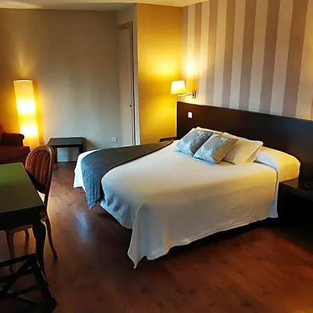 Hotel Puerta Del Arco