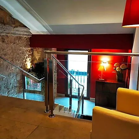 Puerta Del Arco 3*