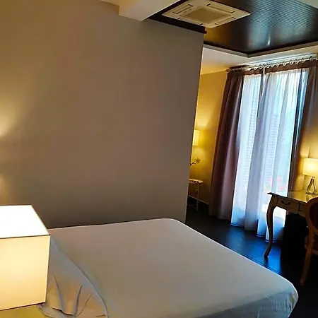 Hotel Puerta Del Arco