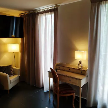 Puerta Del Arco Tudela de Duero