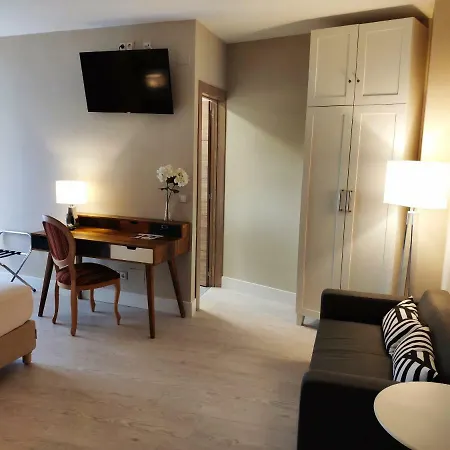 Puerta Del Arco Tudela de Duero