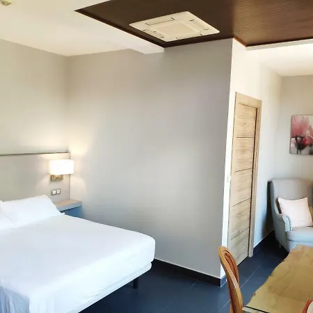 Hotel Puerta Del Arco Tudela de Duero