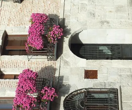 Puerta Del Arco Hotel 3*