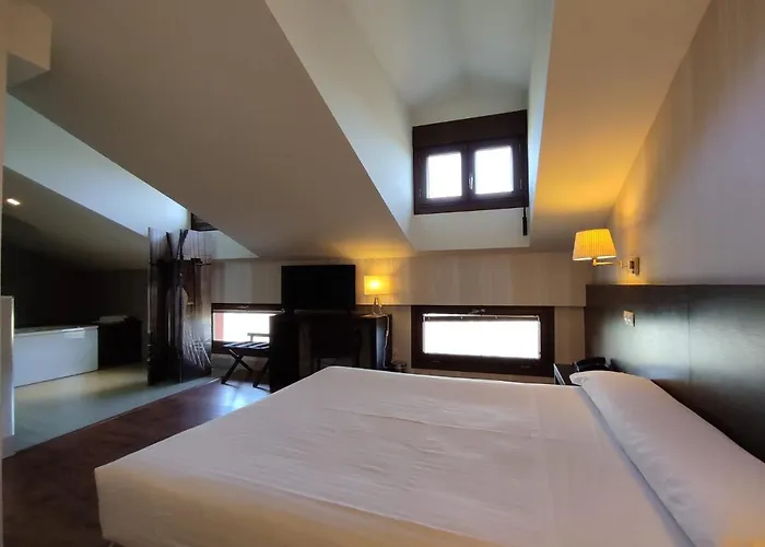 Hotel Puerta Del Arco