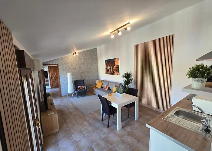 Puerta Del Arco Tudela de Duero